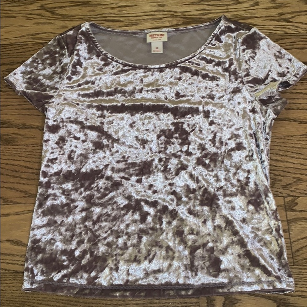 Women’s velvet crop top never worn